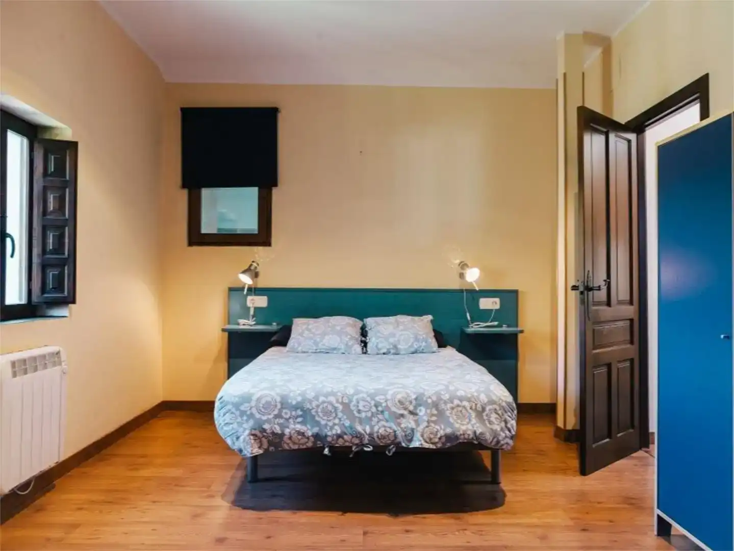 Schlafzimmer von Wohnung zur Miete in Aller, Asturias