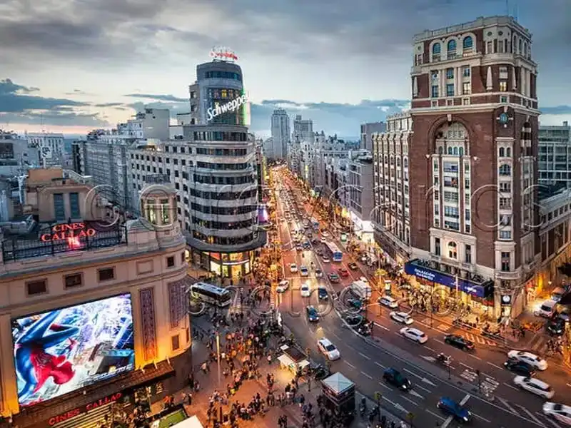 Vista exterior de Residencial en venda en Madrid