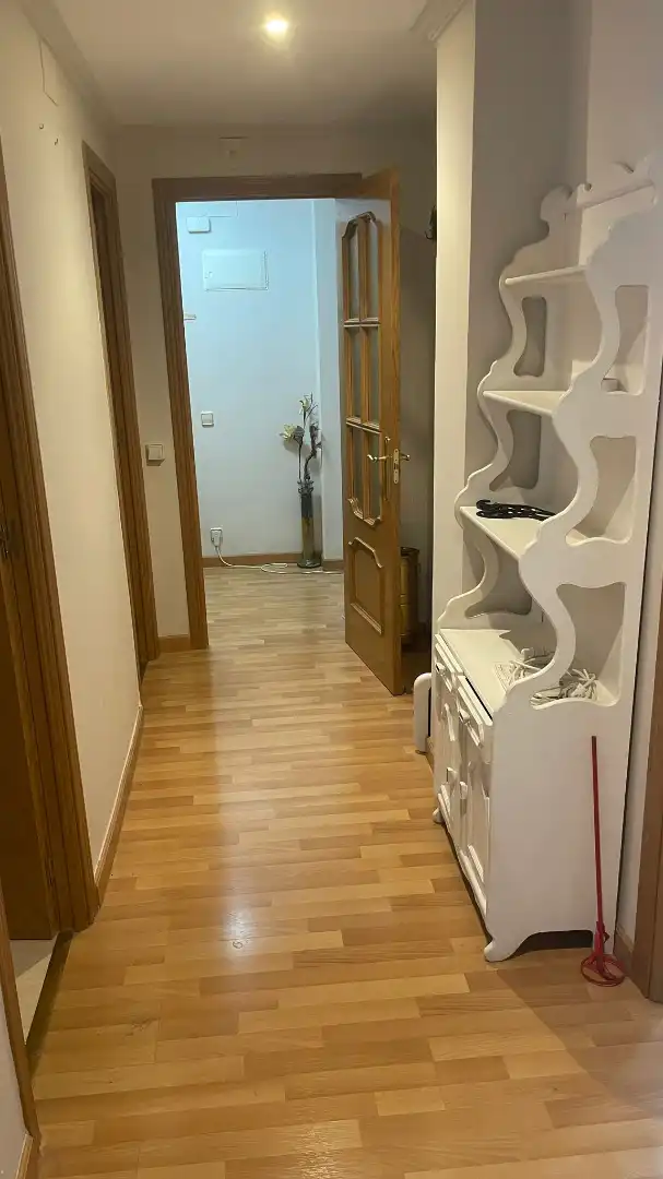 Wohnung zur Miete in Avenida de Moratalaz, Marroquina