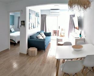 Sala d'estar de Apartament en venda en San Bartolomé de Tirajana amb Aire condicionat, Terrassa i Moblat