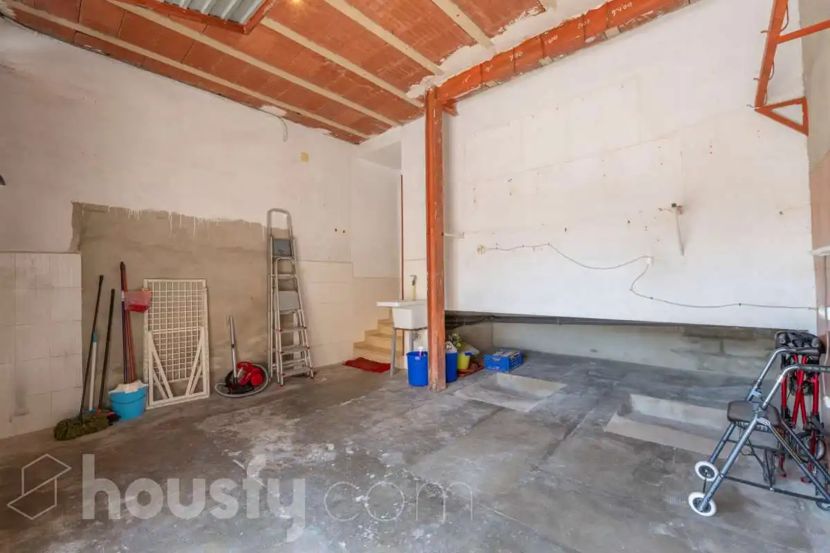 Planta baja en venta en Vilanova i la Geltrú con Aire acondicionado, Calefacción y Terraza