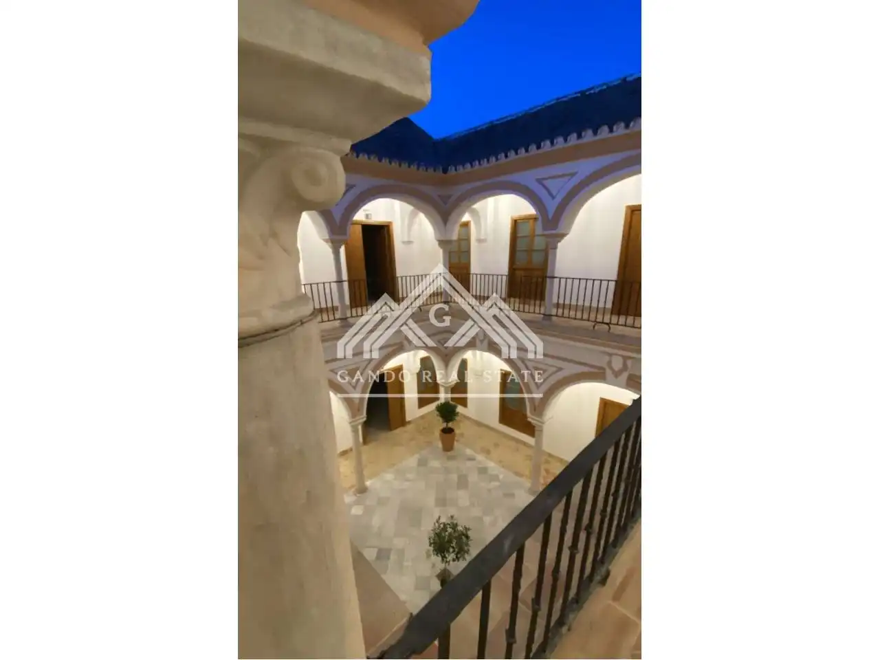 Jardín de Piso en venta en Utrera con Aire acondicionado, Jardín privado y Terraza