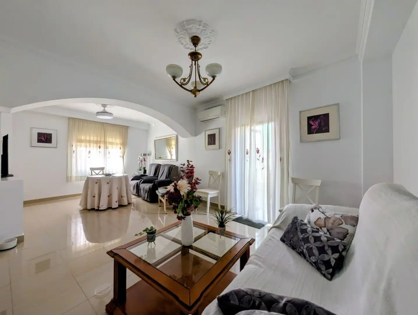 Living room of Houses for sale in Loja  with Terrace and Storage room