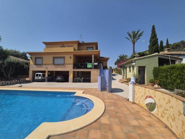 Casa-chalet en Venta en Rascanya