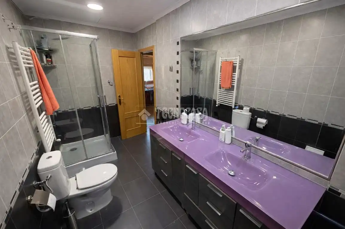 Baño de Casa adosada en venta en Collado Villalba con Aire acondicionado y Calefacción