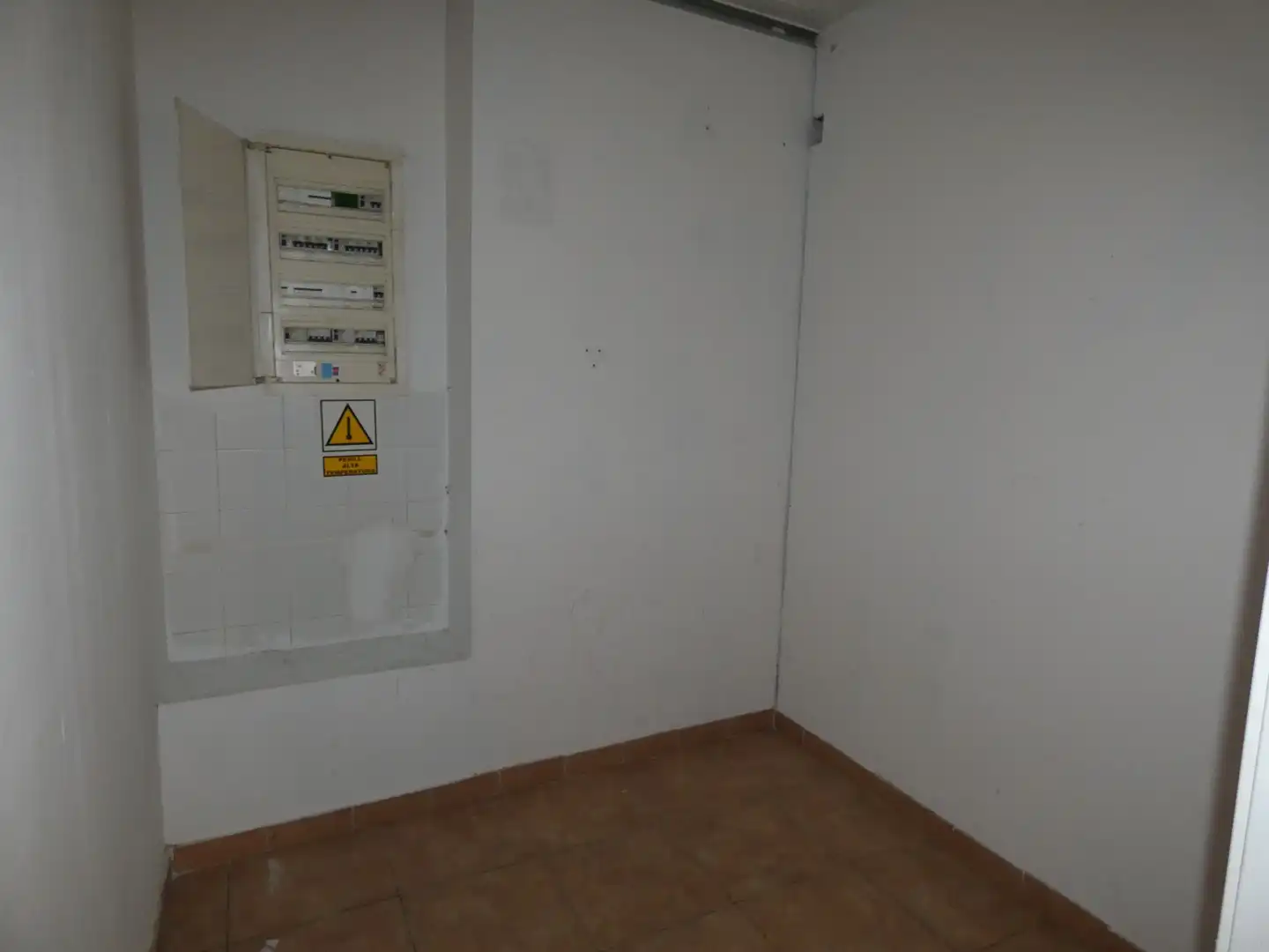 Commercial properties for rent in Cerdanyola del Vallès  with Air Conditioner