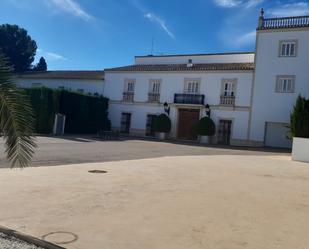 Vista exterior de Finca rústica en venda en Chiva amb Aire condicionat, Terrassa i Piscina