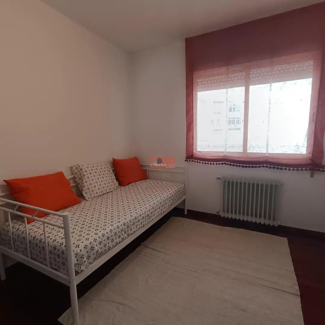 Flat for rent in Residencia - Abella