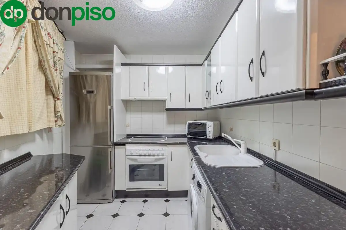 Piso en venta en Calle de Velimar, 21, Velilla - Velilla Taramay