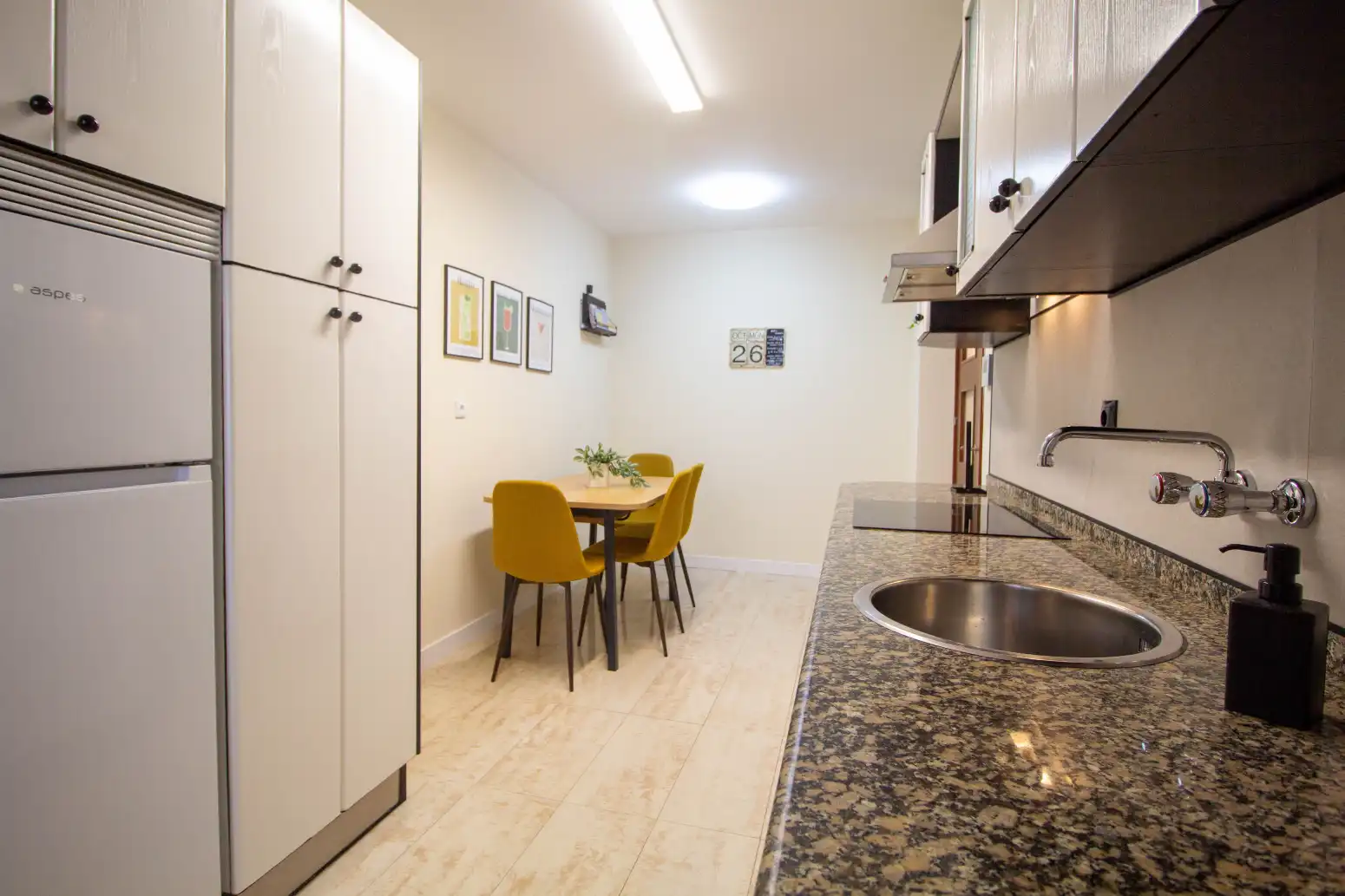 Cocina de Piso de alquiler en Gijón  con Calefacción, Terraza y Trastero