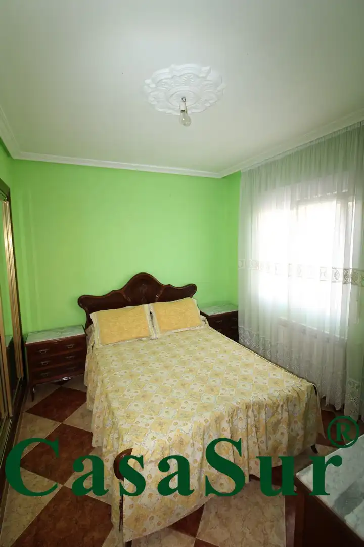 Dormitori de Casa o xalet en venda en Valladolid amb Calefacció i Traster