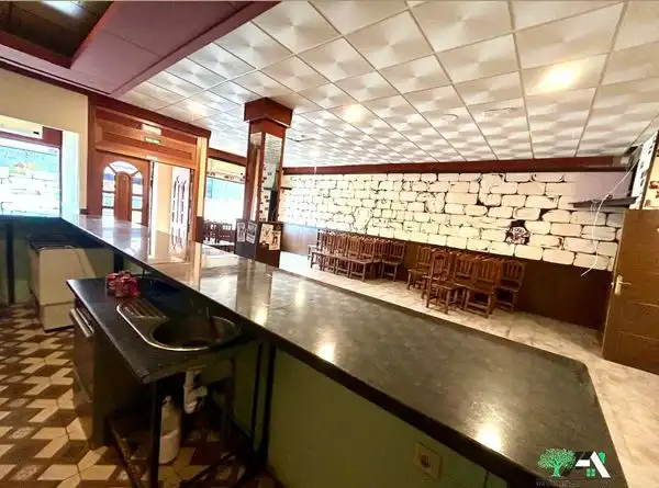 Local comercial en venda a Baeza, imagen 4