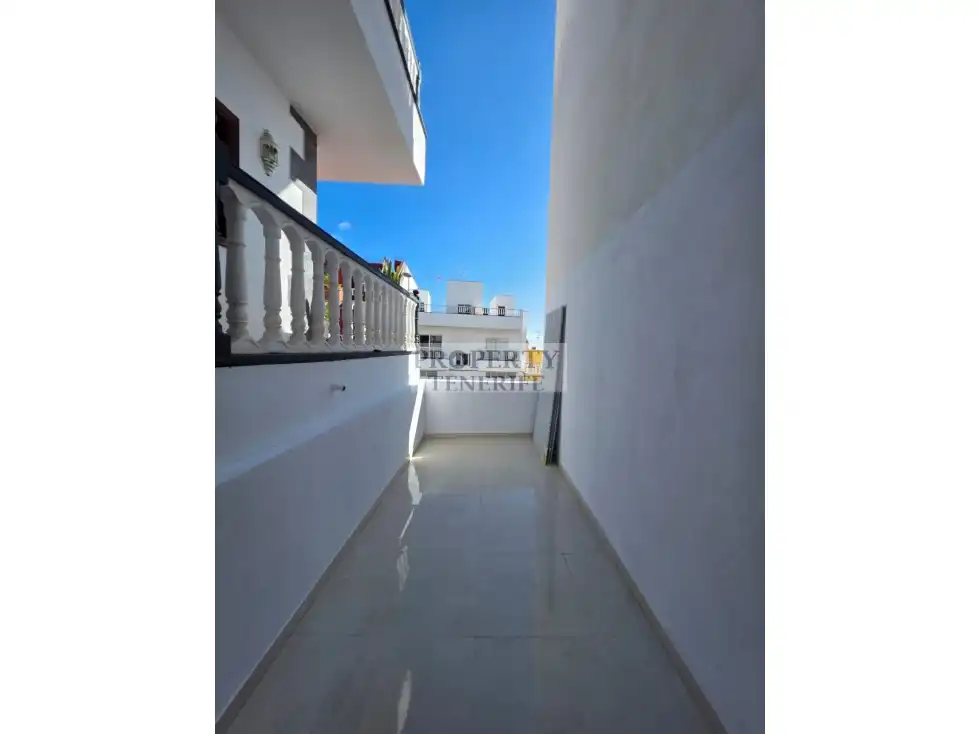Terraza de Apartamento en venta en Adeje con Amueblado