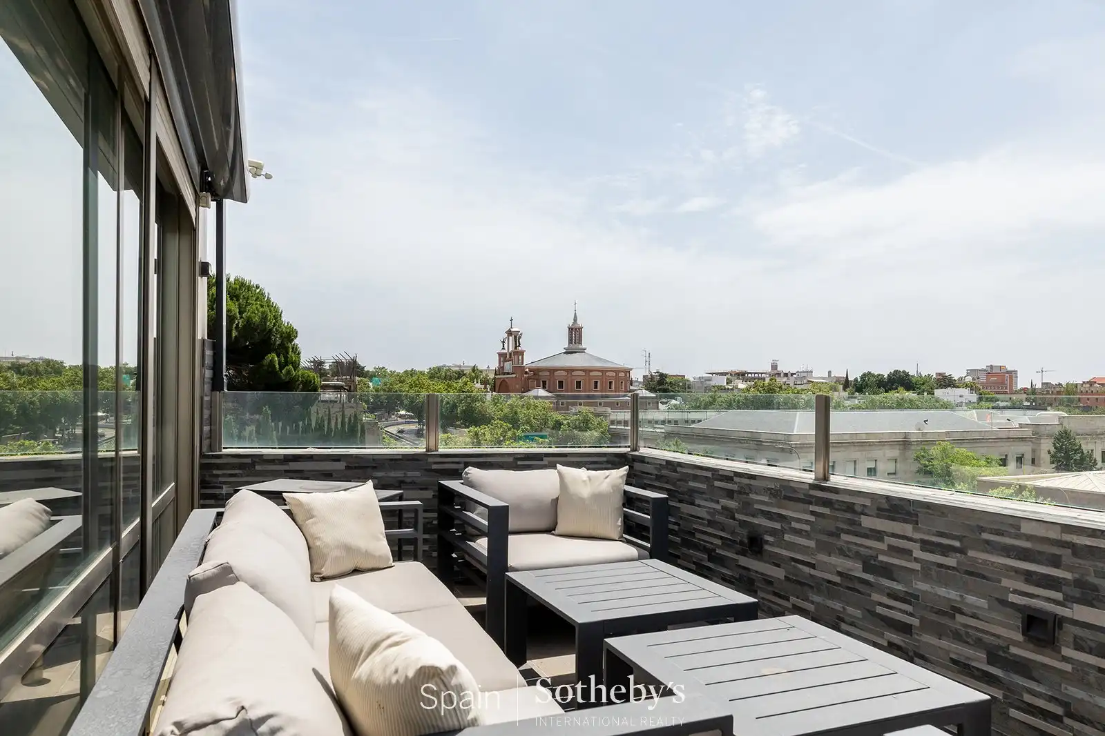 Terrassa de Àtic en venda en Madrid amb Aire condicionat, Calefacció i Jardí privat
