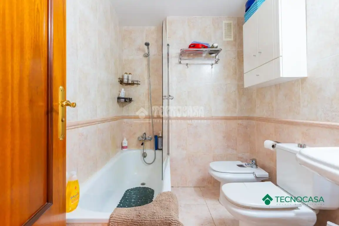 Bathroom of Duplexes for sale in Roquetas de Mar  with Air Conditioner and Terrace