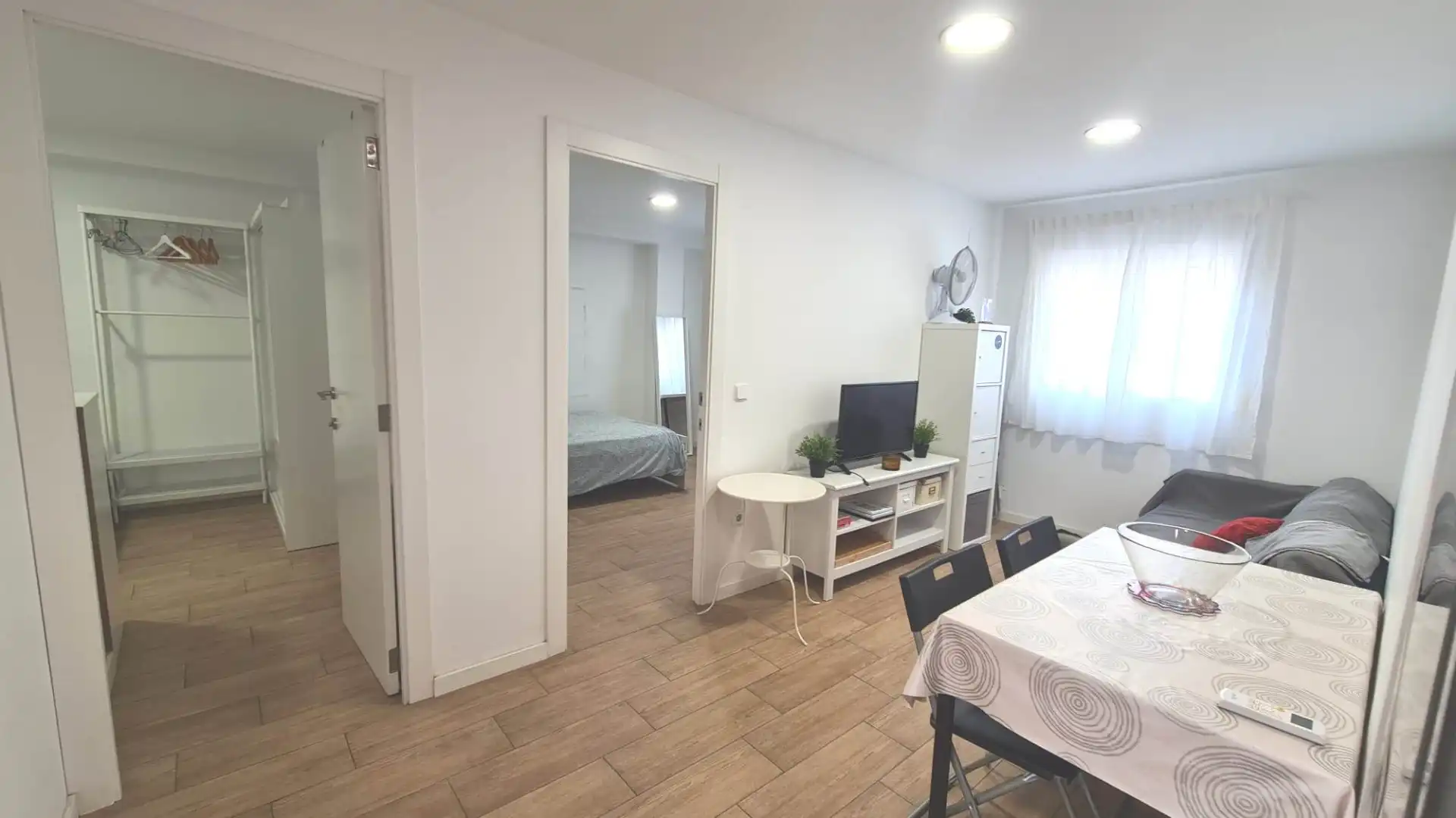 Schlafzimmer von Wohnung zur Miete in Valencia mit Klimaanlage, Möbliert und Ofen