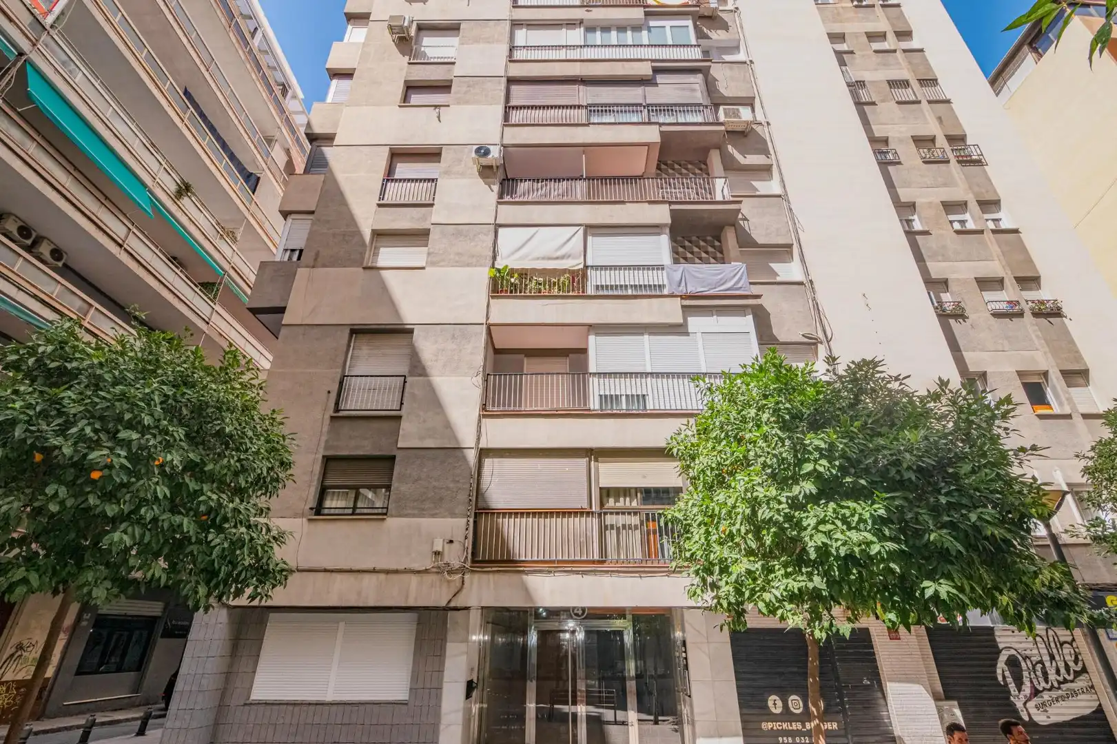 Vista exterior de Piso en venta en Granada con Calefacción y Amueblado
