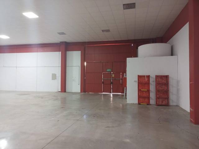 Nave industrial en Alquiler en El Juncal - Vallealto