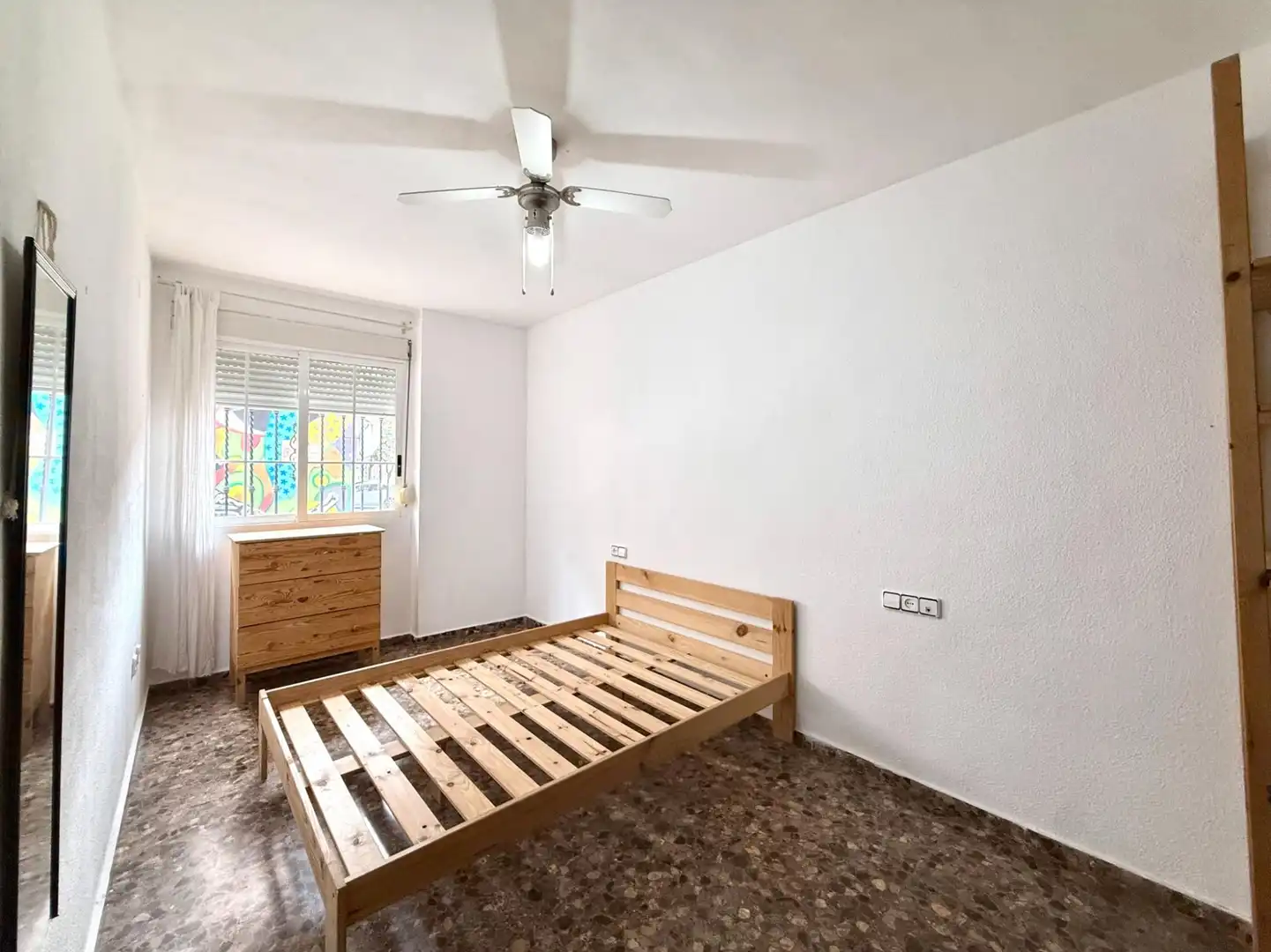 Bedroom of Flat for rent in Zona La Ermita