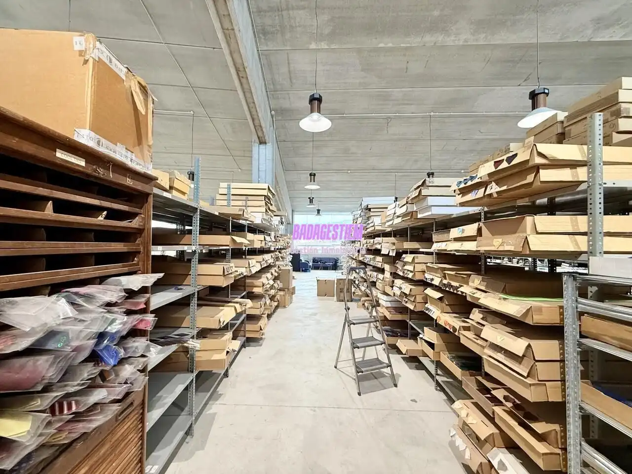 Nave industrial en venta en Plaça del Vapor, imagen 12