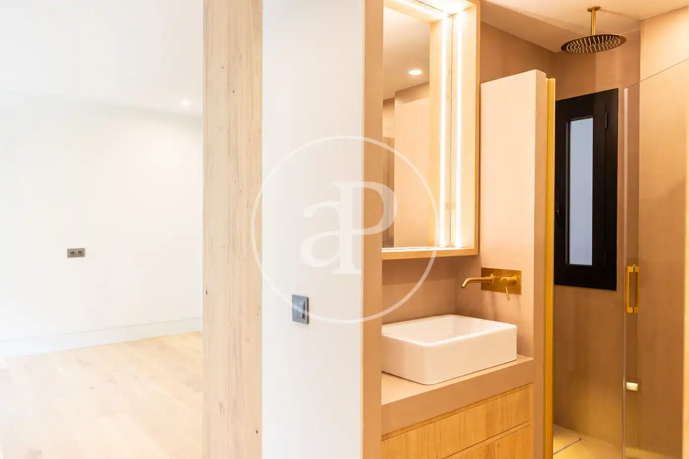 Baño de Piso en venta en Barcelona con Aire acondicionado, Calefacción y Amueblado