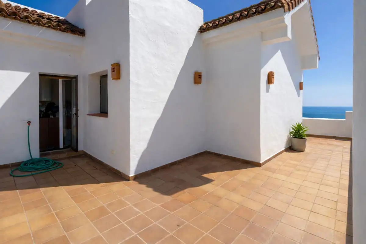Attic for rent in La Alcaidesa