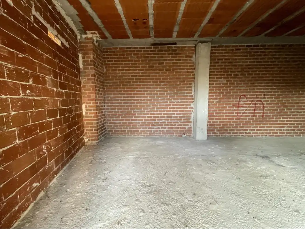 Local en venta en Ávila