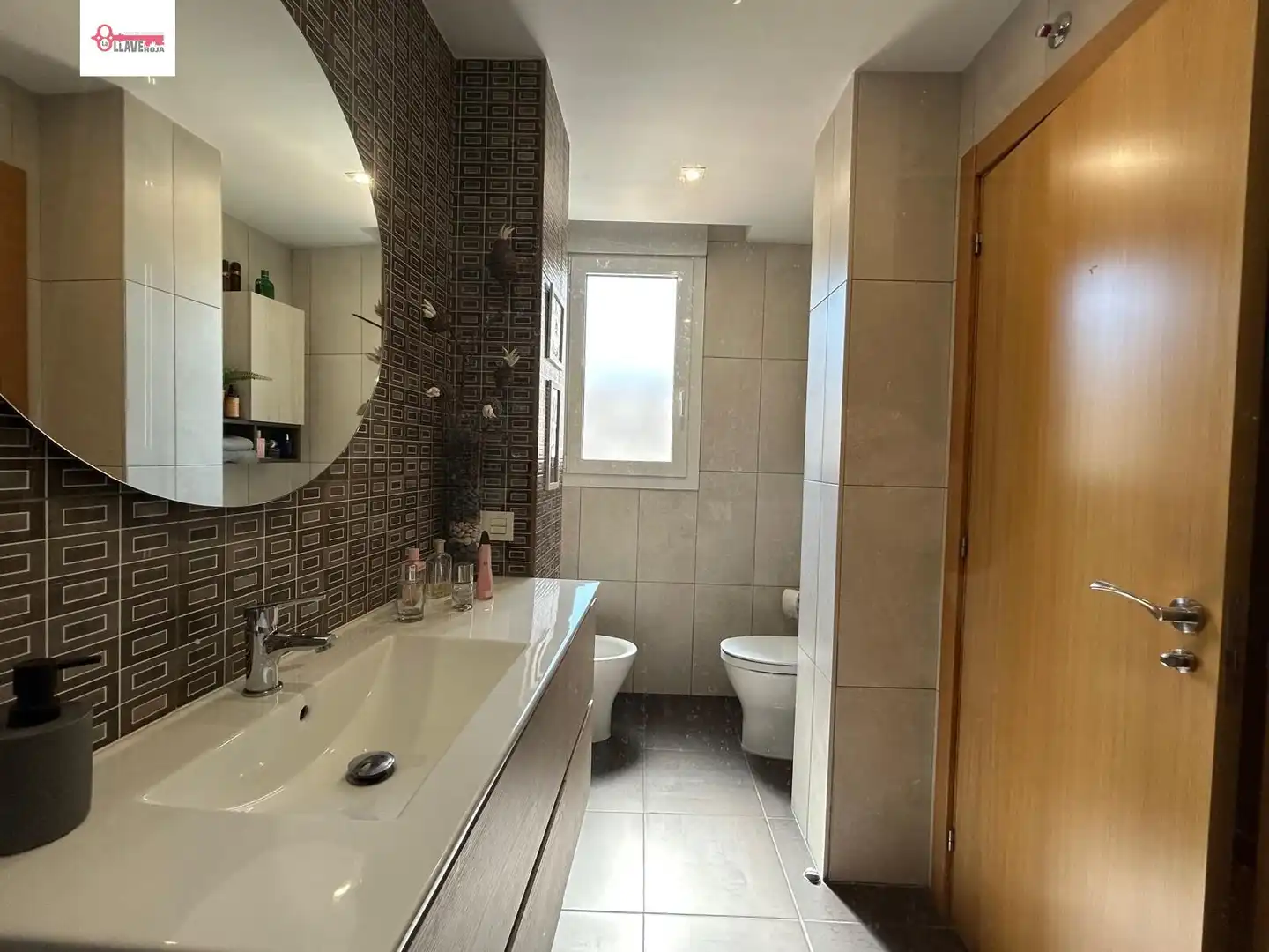 Badezimmer von Wohnung zum Verkauf in Burgos mit Heizung, Parkett und Abstellraum