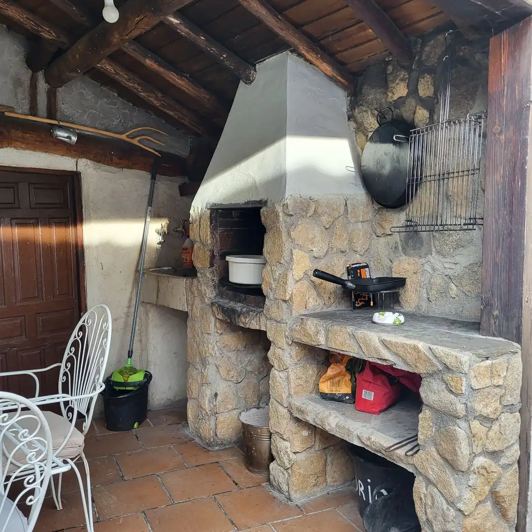 Küche von Country house zum Verkauf in Padiernos mit Heizung, Terrasse und Abstellraum