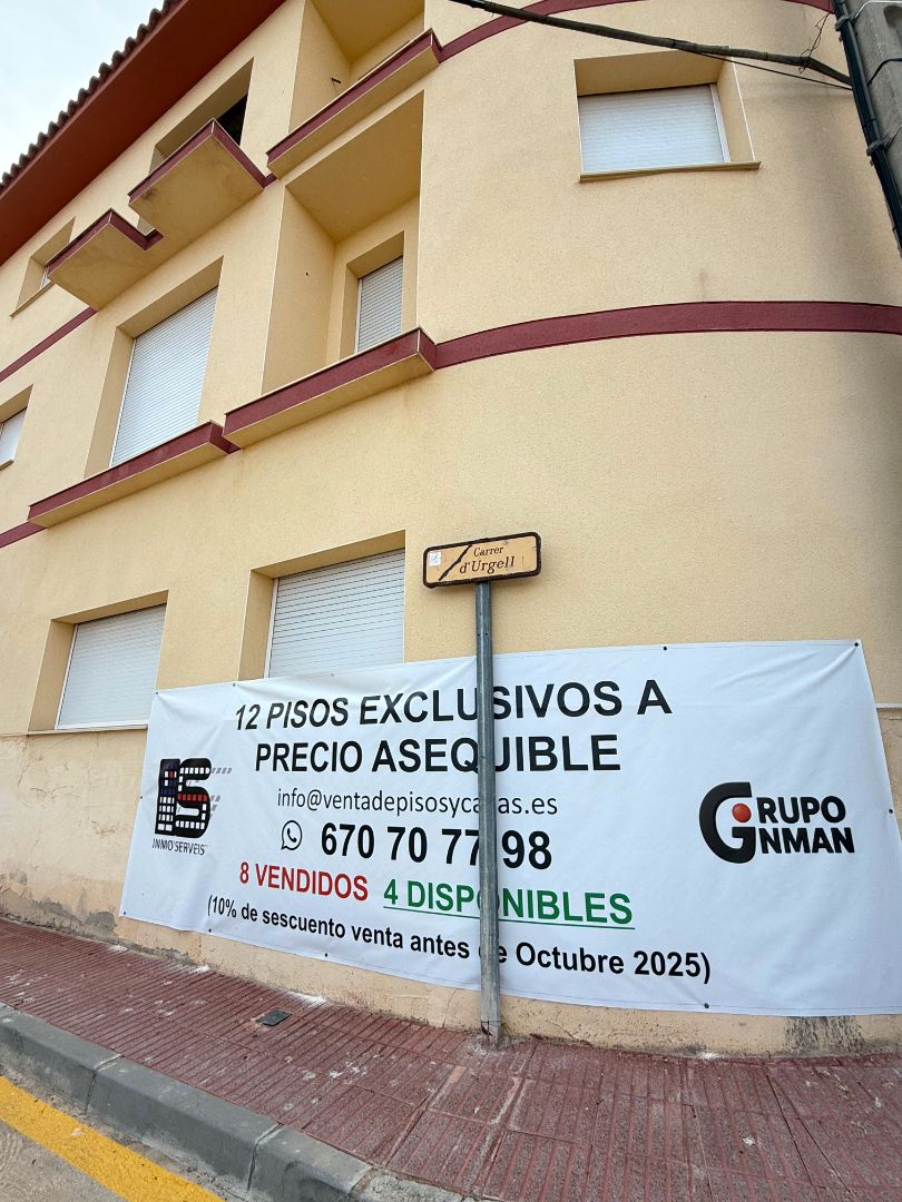Piso en venta en Carrer d'Urgell, 7