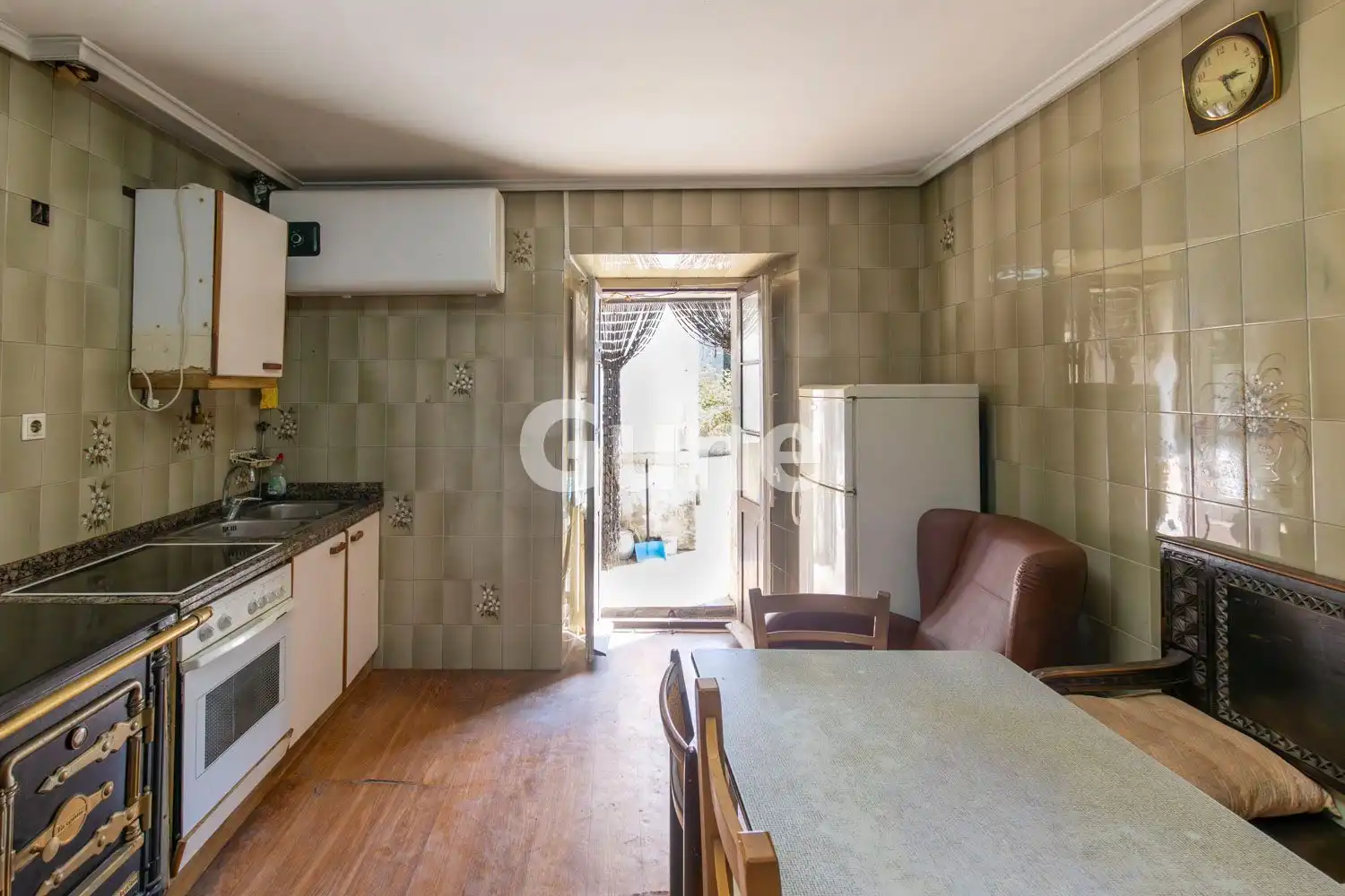 Kitchen of Flat for sale in Zegama  with Storage room