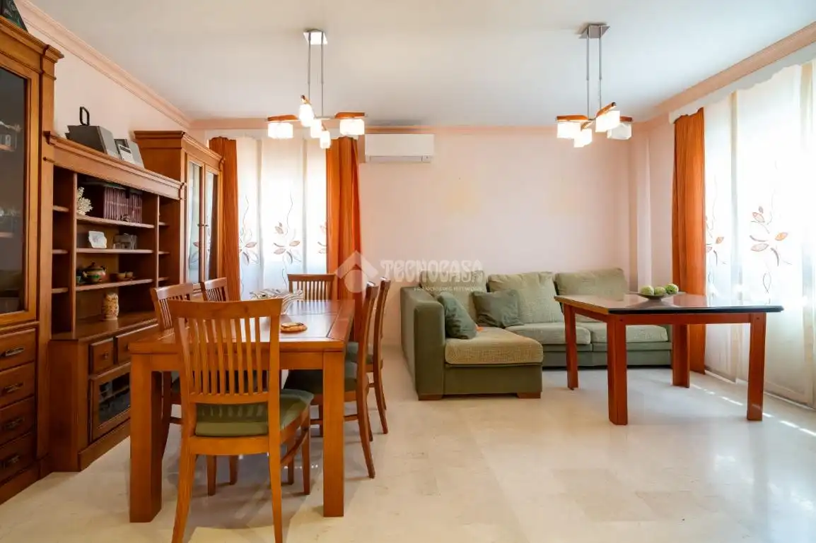 Habitatge en venda a Jun, imagen 4