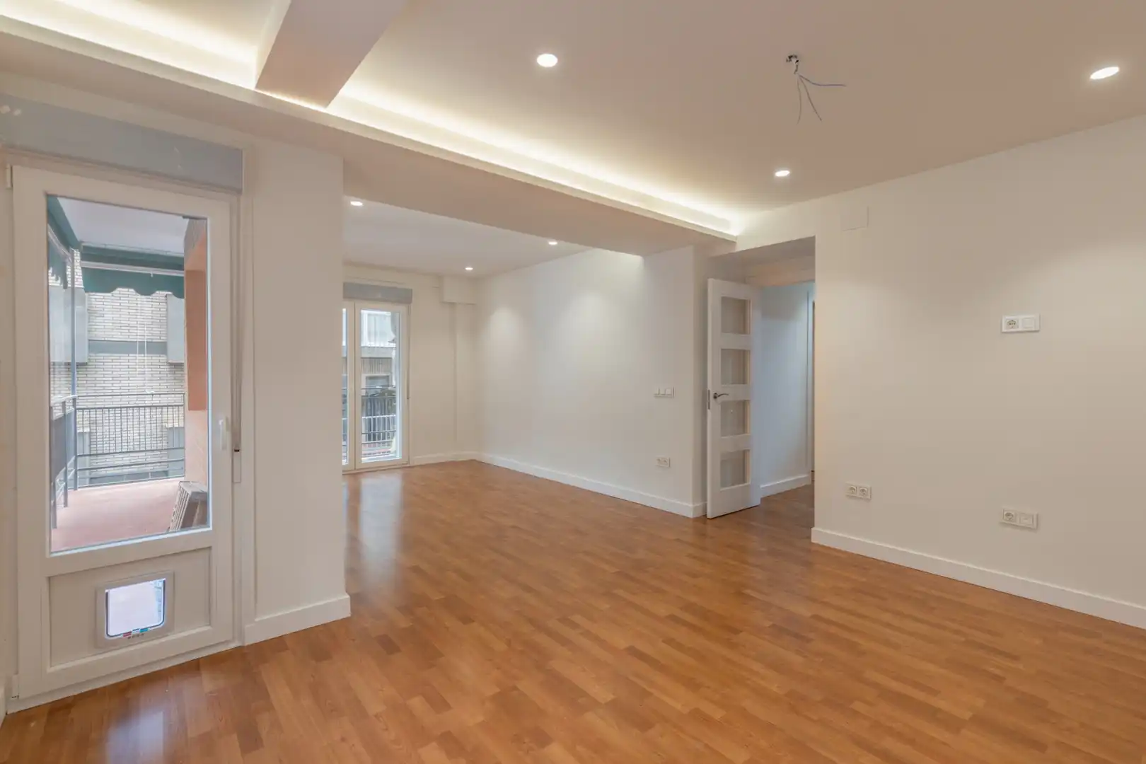 Flat for sale in Granada  with Air Conditioner, Heating and Parquet flooring