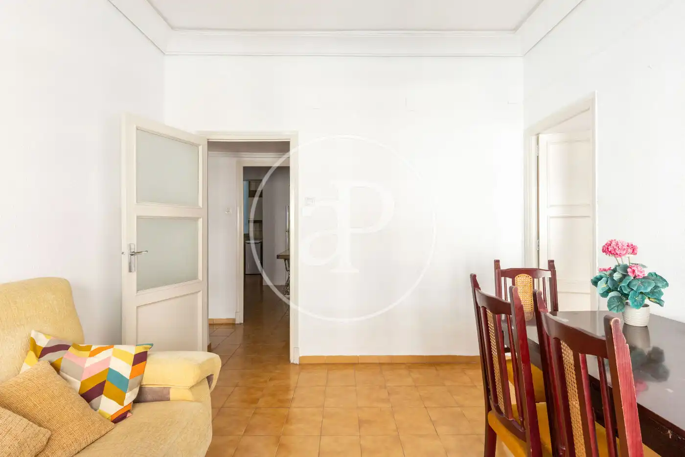 Piso con terraza en alquiler en Carrer de Calixt III, imagen 3