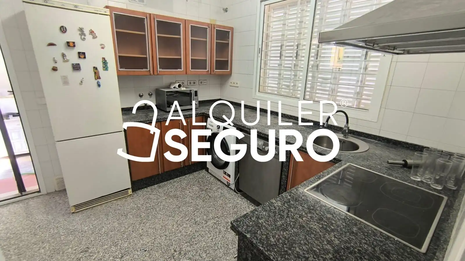 Cocina de Casa o chalet de alquiler en Almensilla con Trastero, Piscina y Amueblado