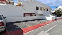 Vista exterior de Estudi en venda en Benidorm amb Aire condicionat, Calefacció i Parquet