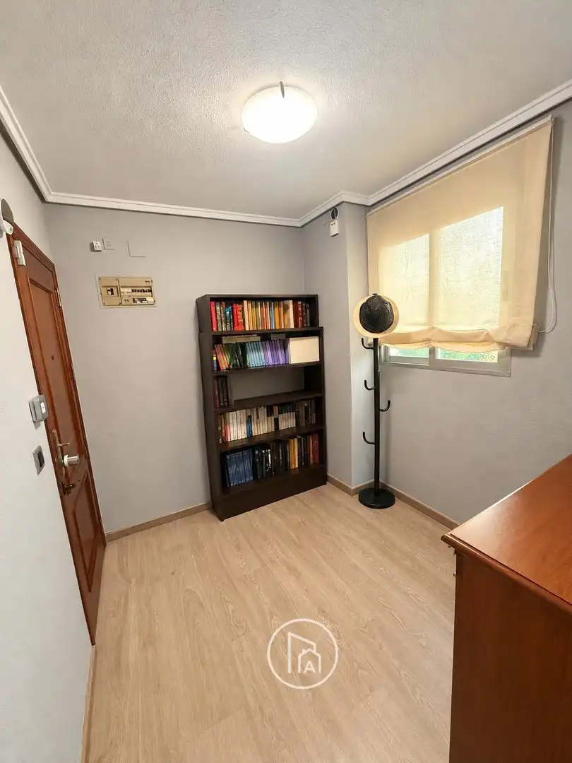 Schlafzimmer von Wohnung zum Verkauf in Valencia mit Klimaanlage, Terrasse und Balkon
