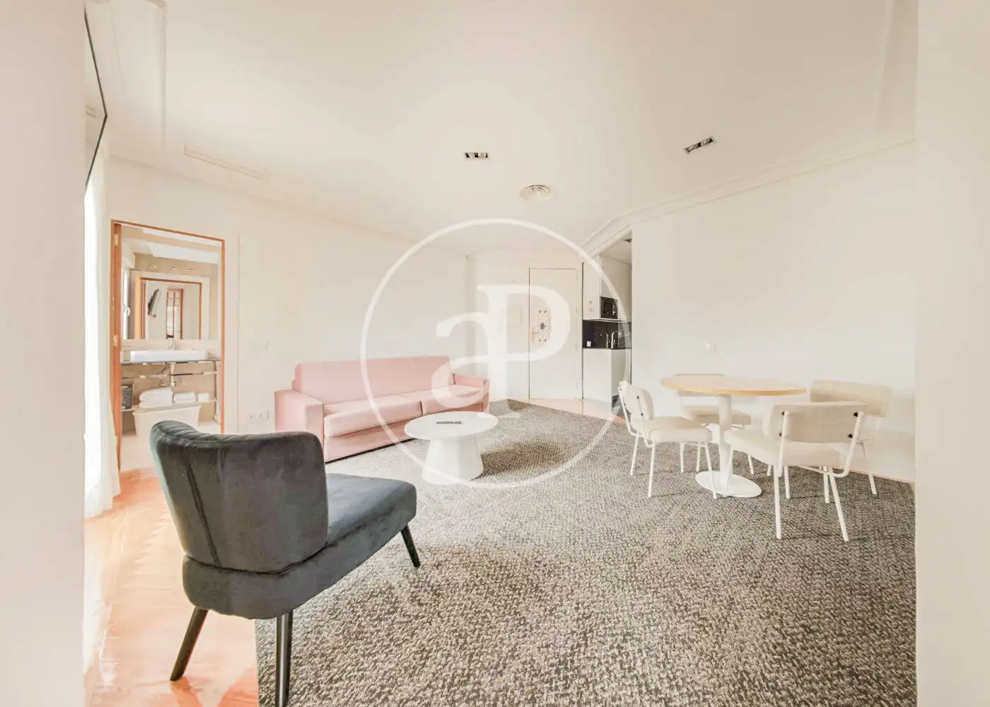 Wohnzimmer von Dachboden zur Miete in Madrid mit Klimaanlage, Heizung und Terrasse
