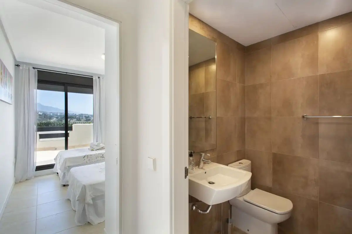 Habitatge amb piscina en venda a Selwo, imagen 18