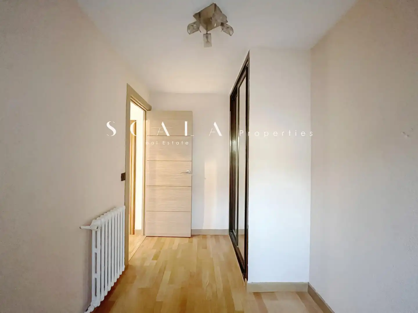 Habitación de Piso de alquiler en Madrid con Aire acondicionado, Calefacción y Parquet