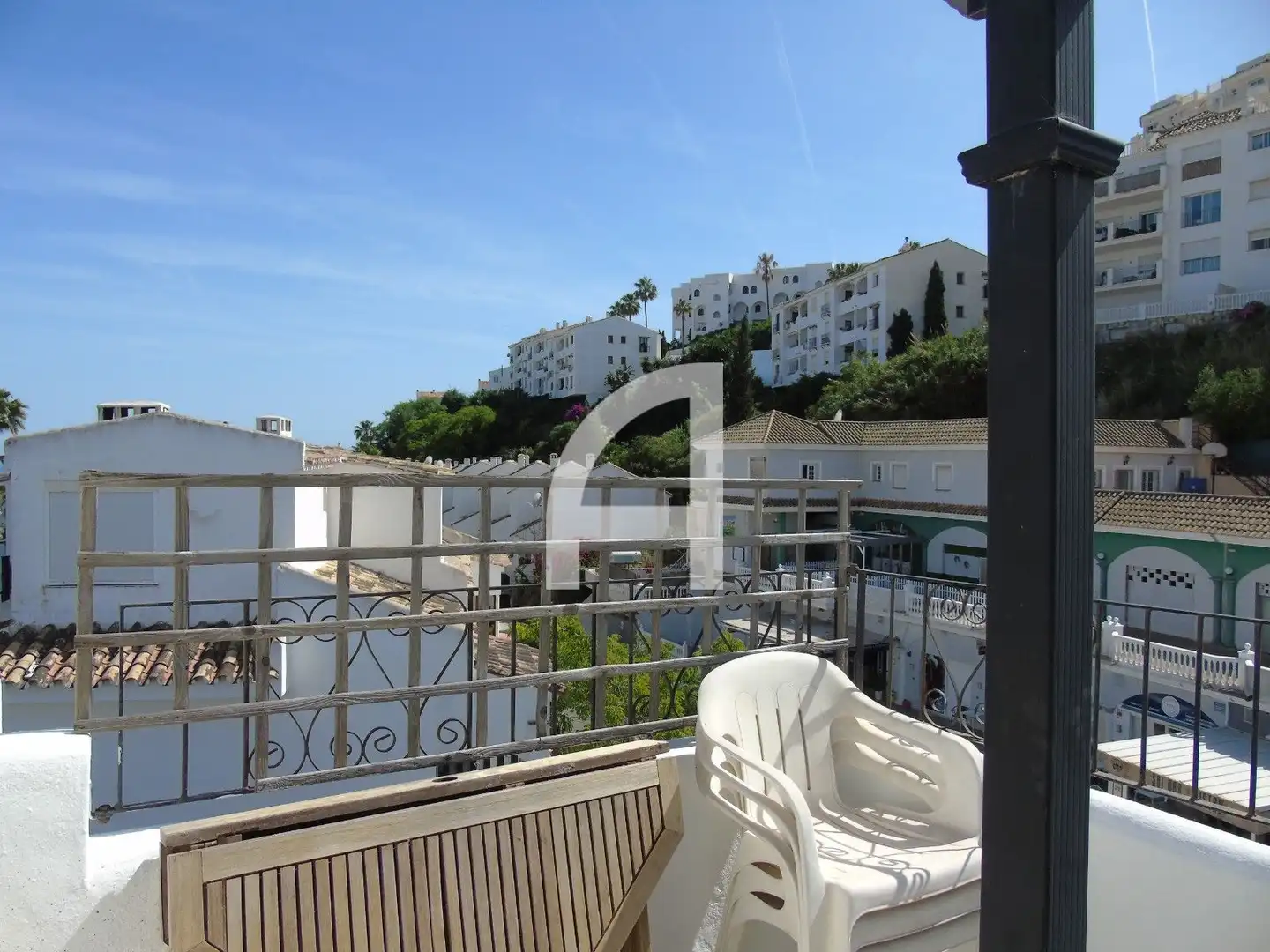 Vista exterior de Dúplex de alquiler en Mijas con Aire acondicionado, Calefacción y Terraza