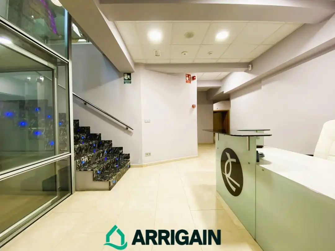 Local comercial en alquiler en Iparragirre Kalea, imagen 4