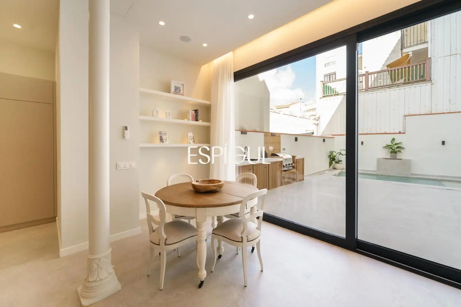 Comedor de Casa adosada en venta en Calella con Aire acondicionado, Calefacción y Parquet