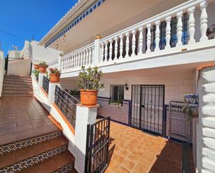 Vista exterior de Casa o xalet en venda en Torremolinos amb Aire condicionat, Terrassa i Traster