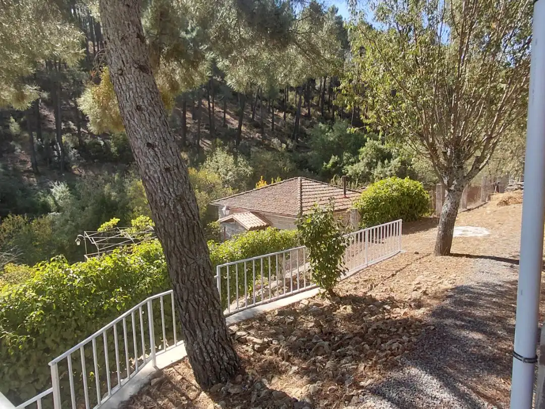 Vista exterior de Casa o chalet para compartir en Valdemaqueda con Calefacción, Jardín privado y Terraza