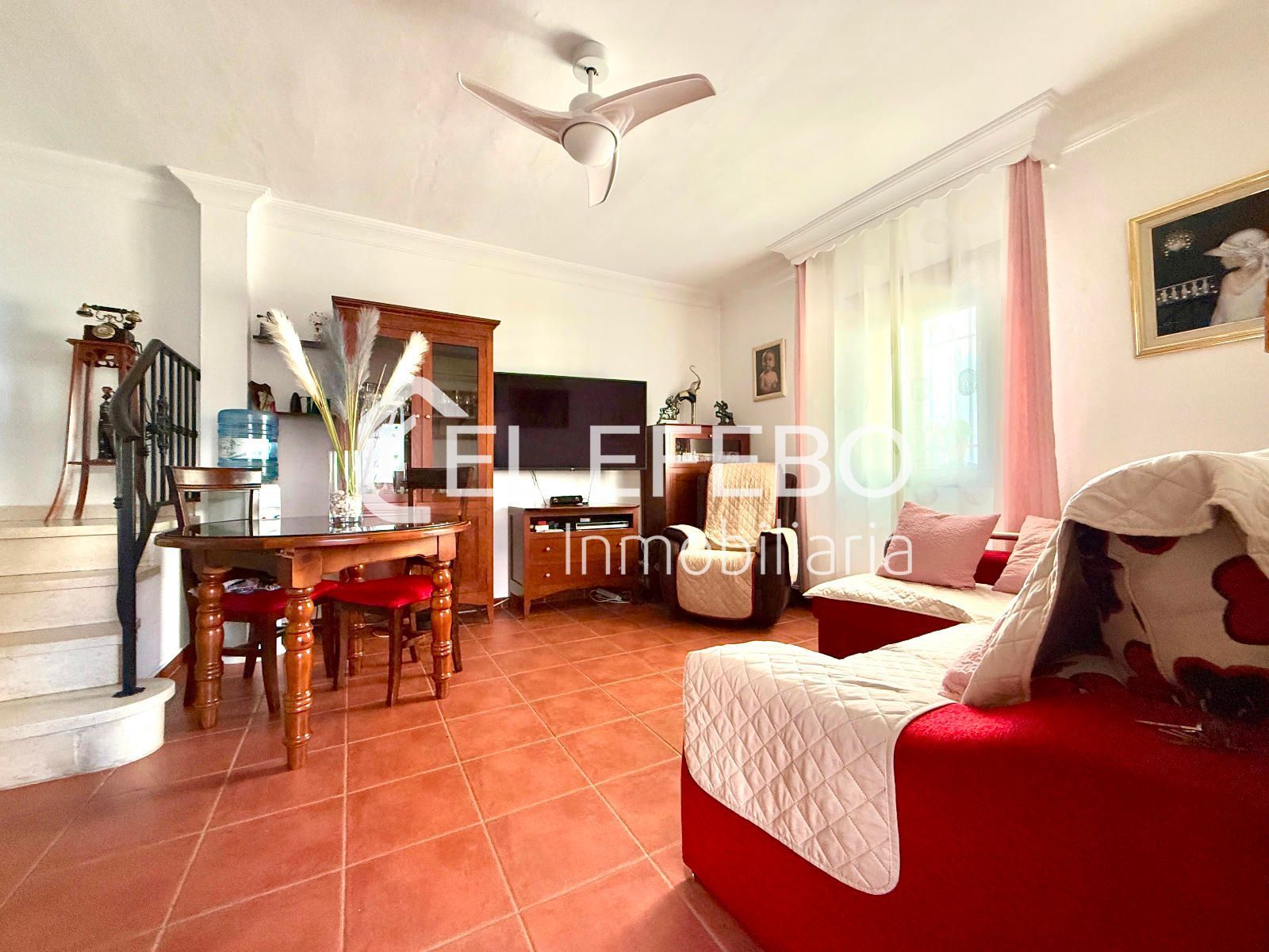 Living room of House or chalet for sale in Antequera  with Air Conditioner, Heating and Terrace