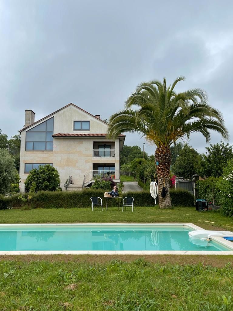 Exterior view of House or chalet for sale in Boqueixón  with Heating, Private garden and Parquet flooring