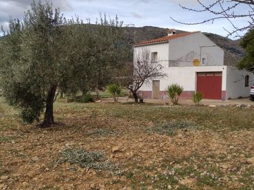 Maison rustique à vendre à Sierra Engarcerán