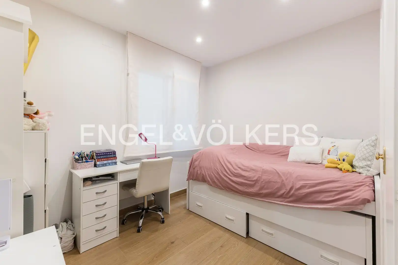 Schlafzimmer von Wohnung zur Miete in Barcelona mit Heizung, Balkon und Haustiere erlaubt