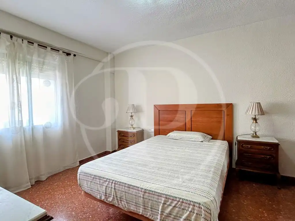 Schlafzimmer von Wohnungen zum Verkauf in Valencia mit Klimaanlage und Balkon